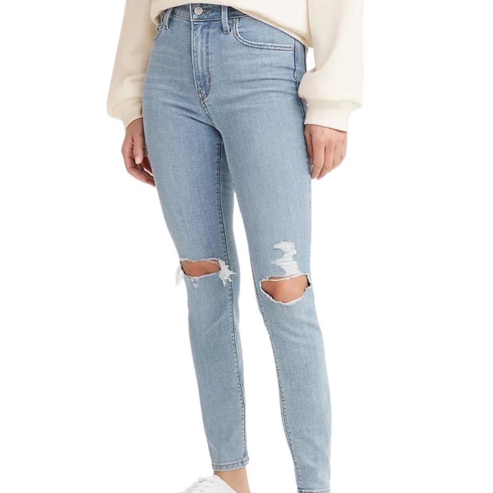 Levi’s 721 HighRise Distressed Skinny Jeans Size 30